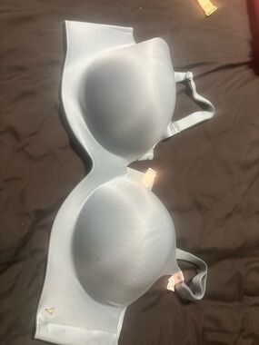 Victoria's Secret Light Blue T-Shirt Bra